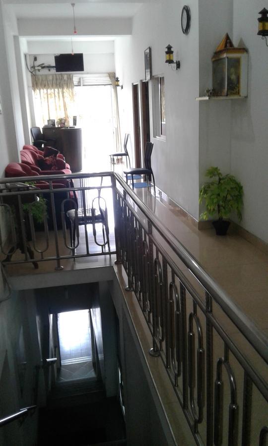 Down Town Hotel Ponnarankulama Dış mekan fotoğraf